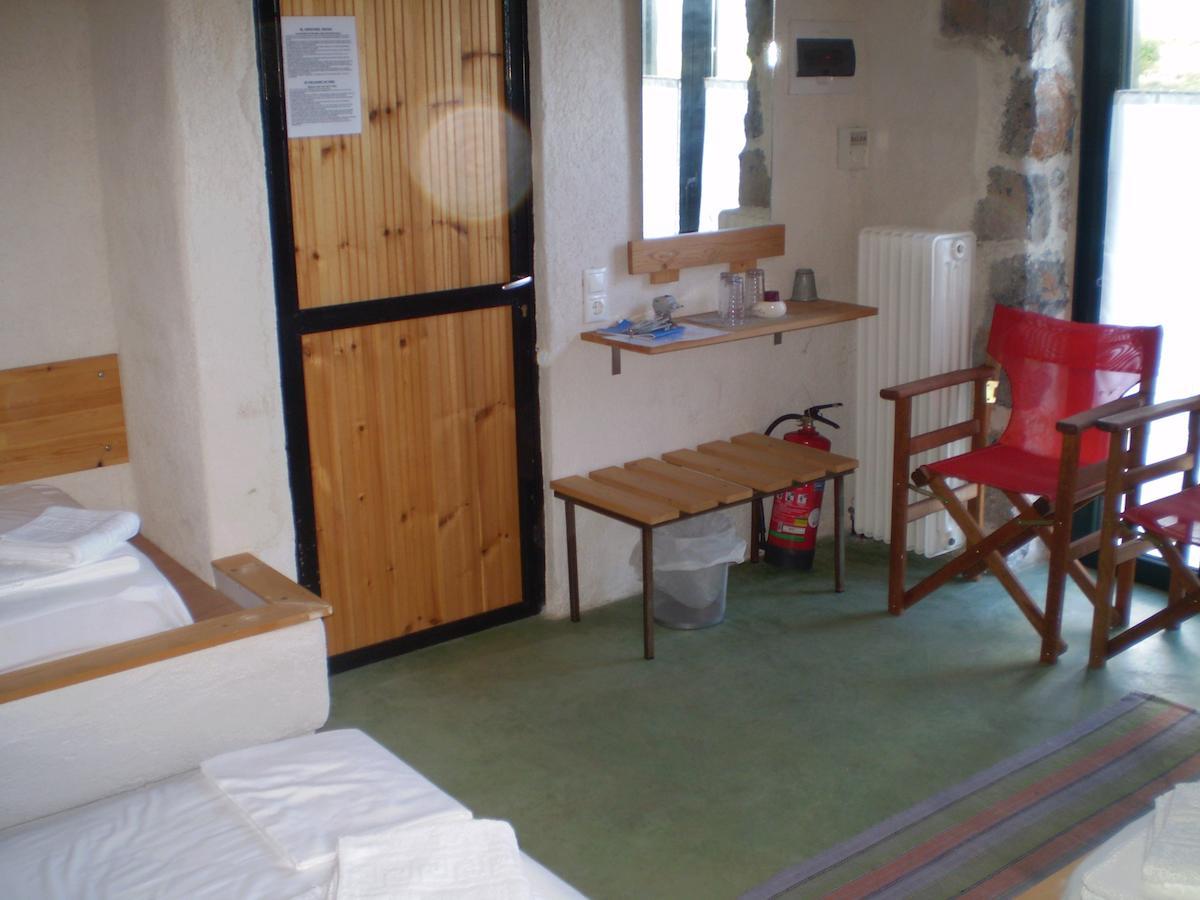 Hotel Arachovitika Kalivia Karyes Habitación foto
